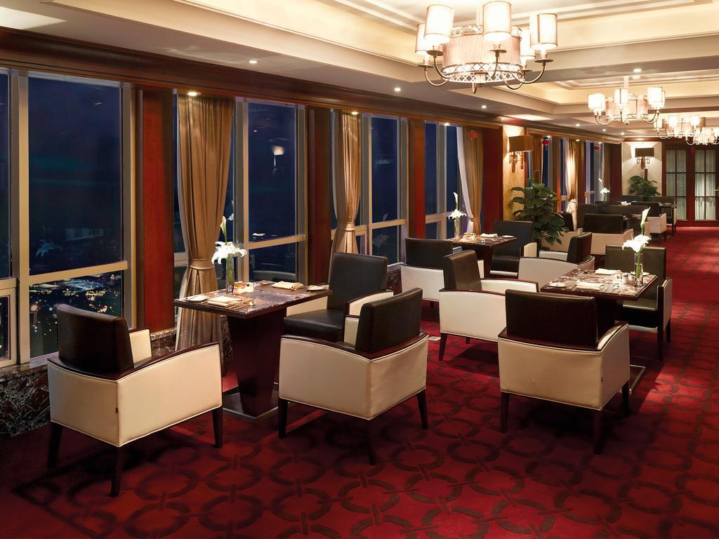 ออพติกส์วาเลย์คิงดอมพลาซ่าหวูฮั่น Hotel อู่ฮั่น ภายนอก รูปภาพ