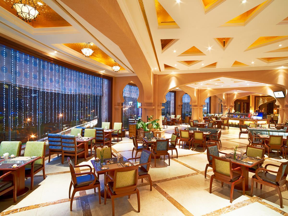 ออพติกส์วาเลย์คิงดอมพลาซ่าหวูฮั่น Hotel อู่ฮั่น ภายนอก รูปภาพ