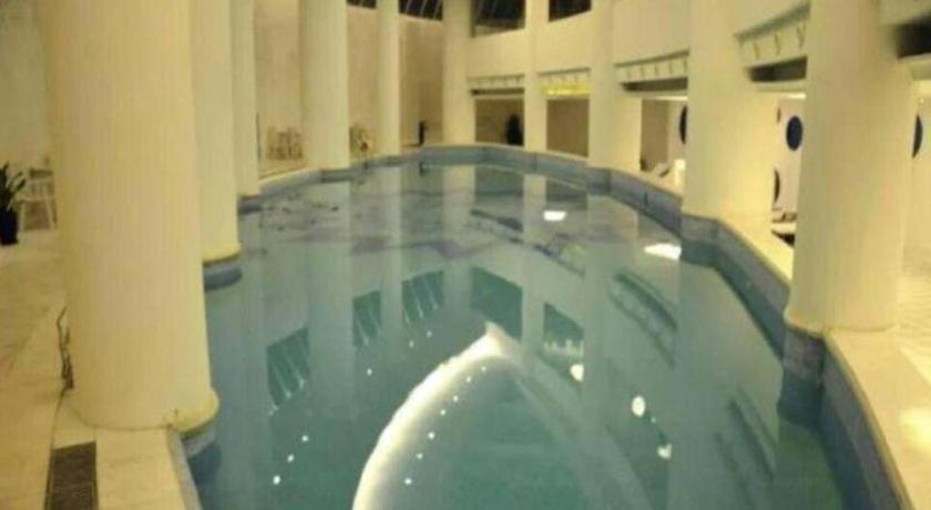 ออพติกส์วาเลย์คิงดอมพลาซ่าหวูฮั่น Hotel อู่ฮั่น ภายนอก รูปภาพ